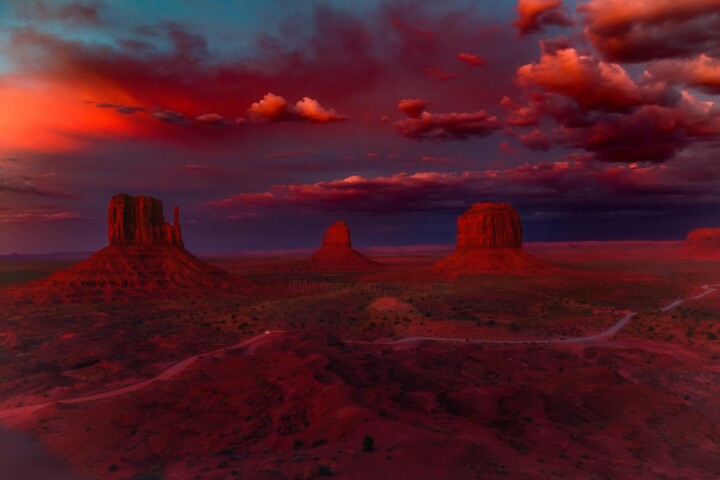 The red earth Fotografia, 31,5x47,2 in