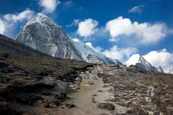 Pumori and mountain range - Himalayas - Nepal Fotografie