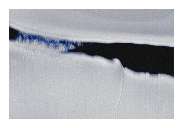 VOICE OF SILENCE "HERE" 摄影, 23.6x35.4 in