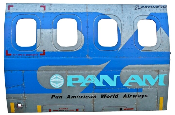 雕塑 标题为“BOARDING WITH PAN AM” 由Jerome Chauvin (JICE), 原创艺术品, 丙烯