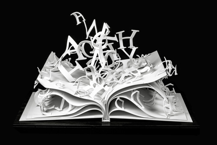 Sculpture titled "LES FRAGMENTS DU SA…" by Jovhanna Rutvanowska, Original Artwork, Resin