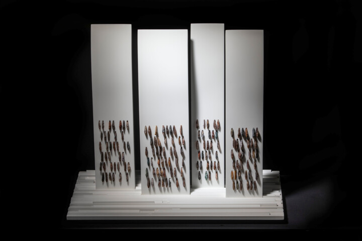 Sculpture titled "PEAU DE LA TERRE" by Jovhanna Rutvanowska, Original Artwork, Resin