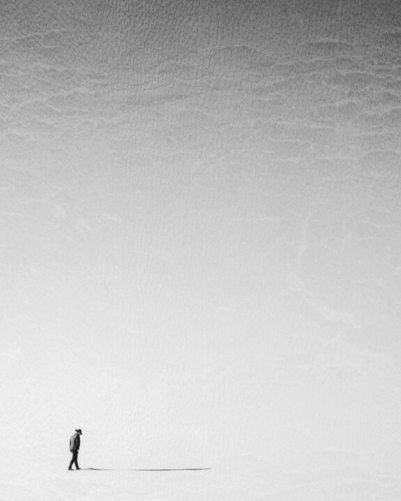 Photography titled "Lonely Man" by Alireza Bagheri Sani, Original Artwork, Manipulated Photography