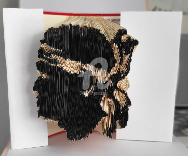 Sculptuur,  7,9x3,9 in 