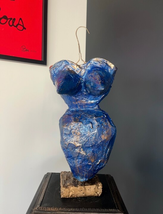 La robe bleue Heykel, 19,7x7,9 in