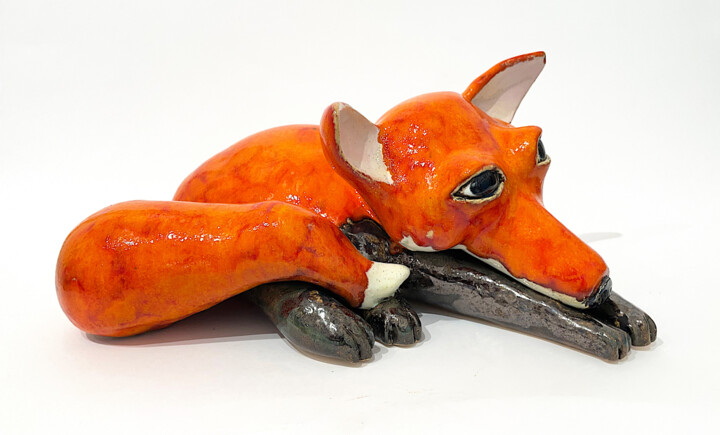 Скульптура под названием "Charming Lovely Fox…" - Viktor Zuk, Подлинное произведение искусства, Керамика