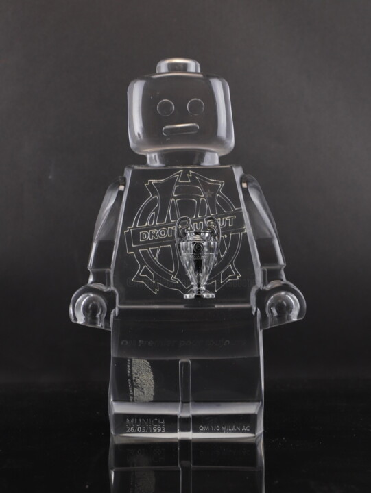 Sculpture titled "roboclusion OM Cham…" by Vincent Sabatier (VerSus), Original Artwork, Resin