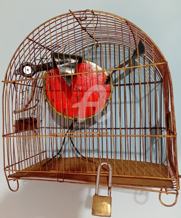 Sculpture titled "O Tempo Aprisionado" by José Claudinei Da Cruz, Original Artwork, Metals