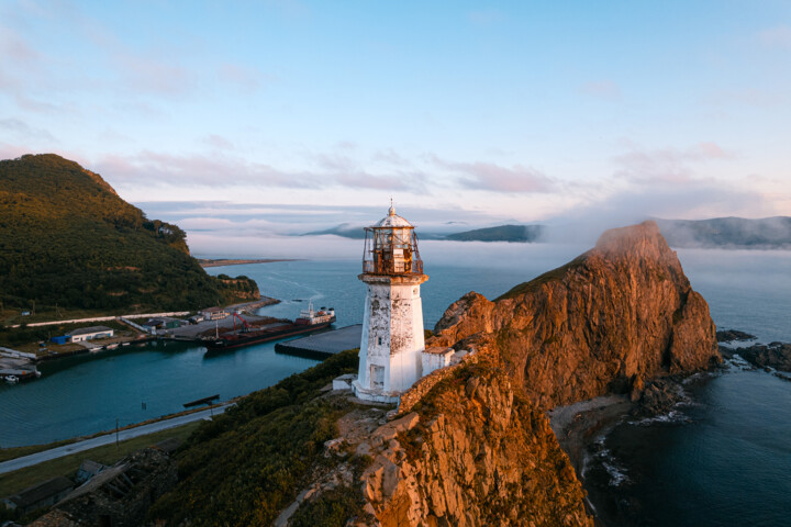 The lighthouse will show the way Photographie, 19,7x29,5 in