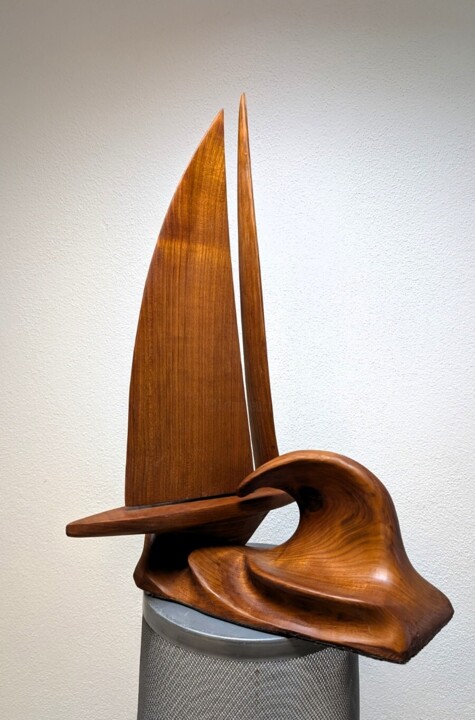 Yacht im Sturm. Amerikanisches Nussbaumholz 雕塑, 19.7x3.9 in