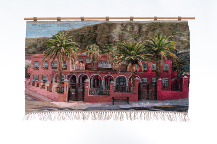 Art textile intitulée "Budynek zalany słoń…" par Dalianna, Œuvre d'art originale, Tapisserie Monté sur Autre panneau rigide
