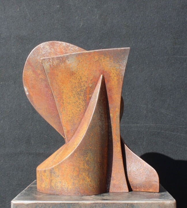 Stuff Escultura, 12,6x10,2 in