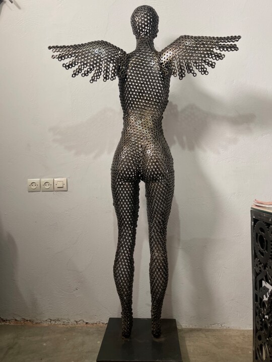 Handcrafted Abstract Metal Sculpture - 雕塑, 70.9x37 in