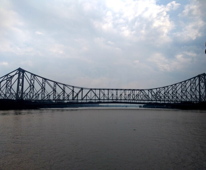 Iconic Howrah bridge in all its magnificence and grandeur 摄影