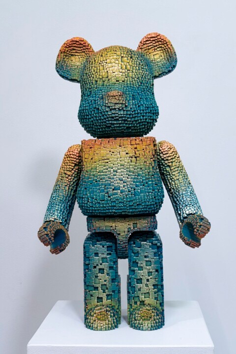 Bearbrick #8 雕塑, 27x13.7 in