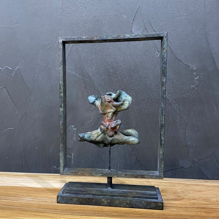 Sculpture,  6,7x4,1 in 