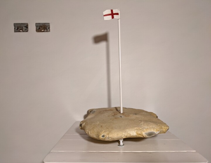 "This flag" başlıklı Heykel Martin Blindell tarafından, Orijinal sanat, Taş