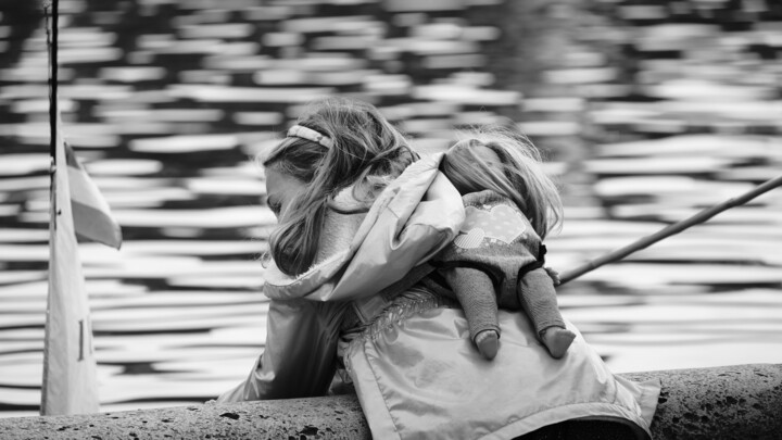 Photographie intitulée "La petite mère des…" par Laura Bresson, Œuvre d'art originale, Photographie numérique