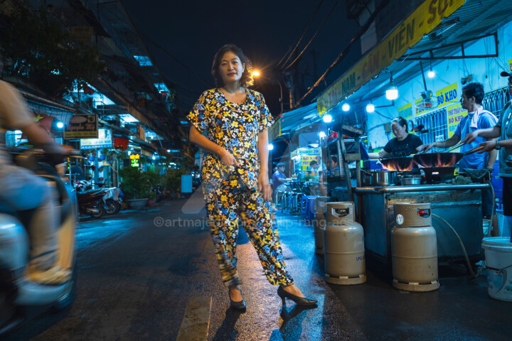 Photography titled "dinning Out" by Philip Rang Acs, Original Artwork, Digital Photography