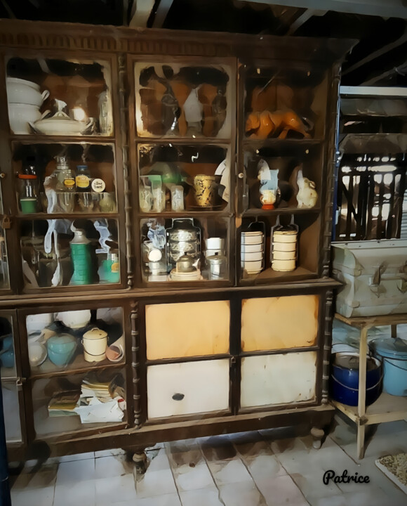 Фотография под названием "Curated Antiquities…" - Patrick John Bennett (Patrice), Подлинное произведение искусства, Цифровая…