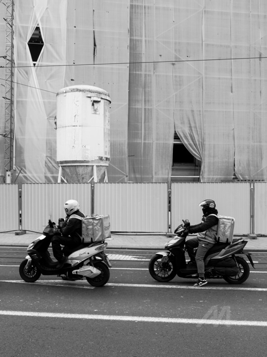 "She managed to dril…" başlıklı Fotoğraf Alen Gurovic tarafından, Orijinal sanat, Dijital Fotoğrafçılık