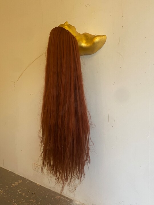 Sculptuur,  55,1x18,1 in 