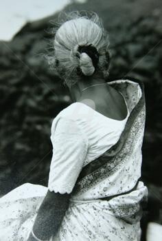 Photographie intitulée "Srilanka : La Dame…" par Valériane, Œuvre d'art originale