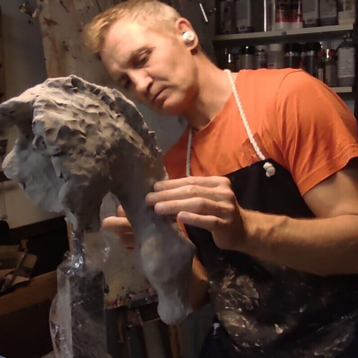 Yuriy Kraft : The alchemy of the real and the imaginary