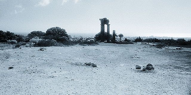Fotografie getiteld "Acropolis – The Tem…" door Gianluca Faletti, Origineel Kunstwerk