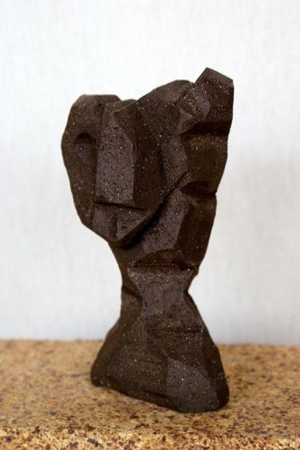 Sculptuur getiteld "Cap Femení" door Enric Santamaria Eulogio, Origineel Kunstwerk, Terra cotta