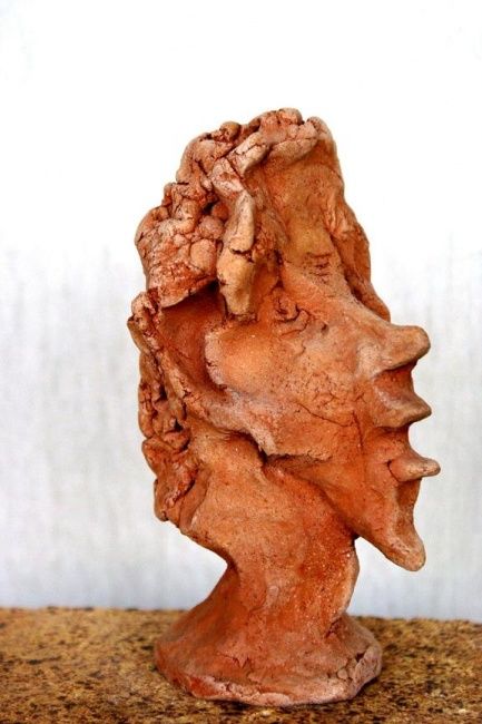 Sculptuur getiteld "Malson" door Enric Santamaria Eulogio, Origineel Kunstwerk, Terra cotta