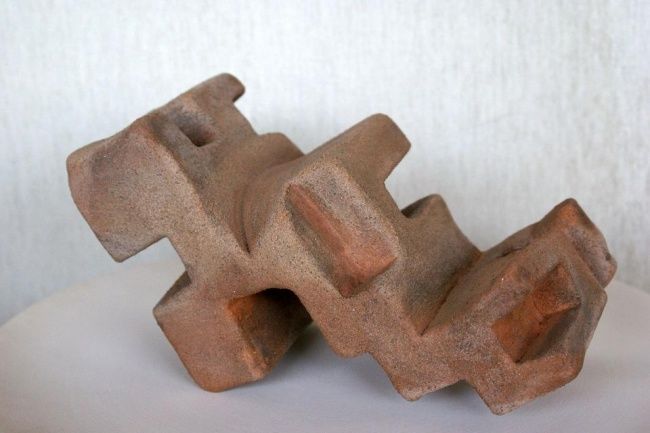 Sculptuur getiteld "Descomposició de Ch…" door Enric Santamaria Eulogio, Origineel Kunstwerk, Terra cotta