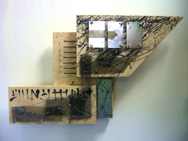 Sculptuur getiteld "Scratching Out Stars" door Scott Hill, Origineel Kunstwerk, Hout Gemonteerd op Houten paneel