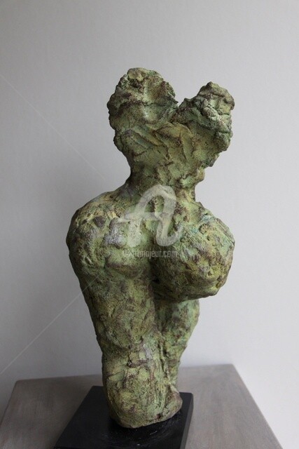 Sculpture intitulée "Femme trèfle en mar…" par Véronique Soitel, Œuvre d'art originale