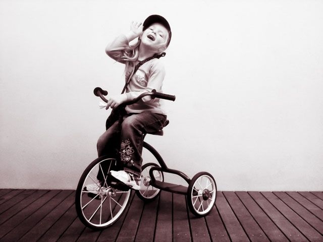 摄影 标题为“tricycle - sixty ye…” 由Helene Rosanove, 原创艺术品