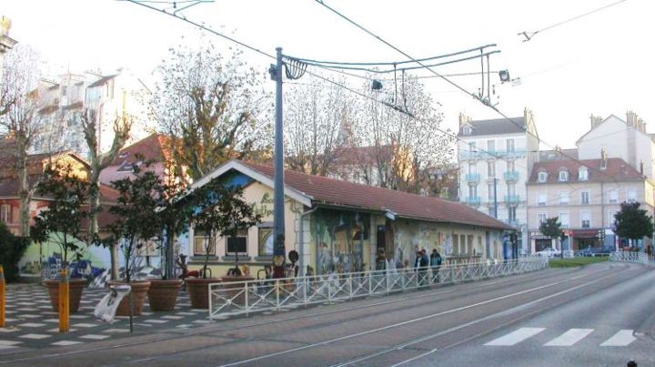 Peinture intitulée "GROUPE SCOLAIRE ANT…" par Nessé, Œuvre d'art originale