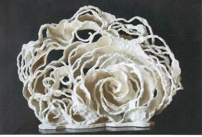 Escultura titulada "En Tourbillonnant" por Roseline Deschamps, Obra de arte original, Media mixtos