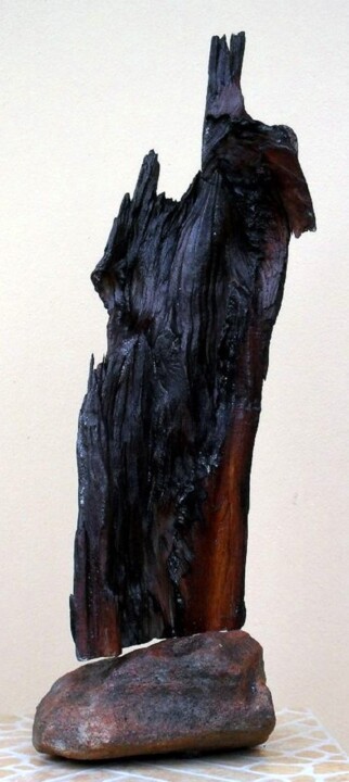 The believer 雕塑, 26.4x8.3 in