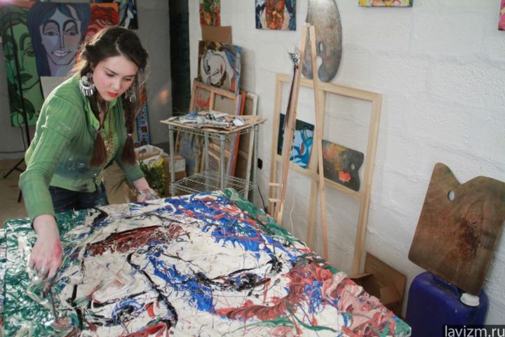 Fotografie getiteld "Художница за работо…" door Ekaterina Lebedeva (Ekaterina Lebedeva Hudoznik), Origineel Kunstwerk, Anders