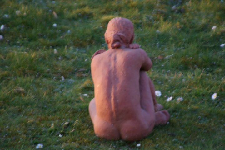 Sculpture titled "femme" by Yingo, Original Artwork, Terra cotta