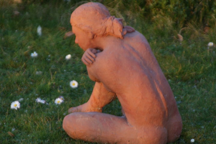 Sculpture titled "femme" by Yingo, Original Artwork, Terra cotta