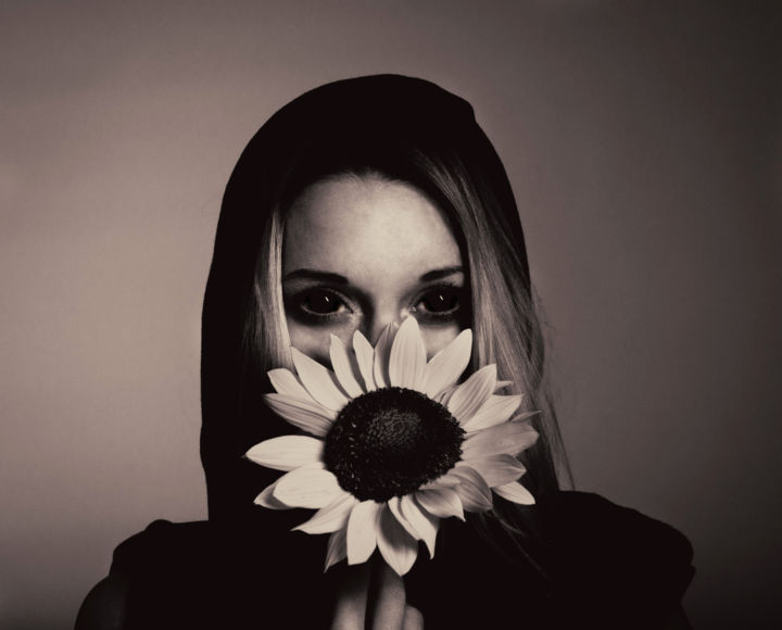 Fotografie getiteld "Dark matter" door Mariana Er, Origineel Kunstwerk