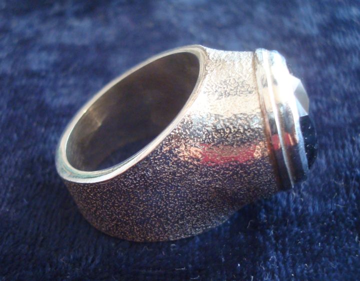 Artesanía titulada "Anillo de Plata con…" por Maga, Obra de arte original, Joyas