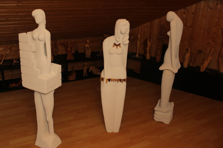 Scultura intitolato "(Les trois) Bétonné…" da Max Bernard, Opera d'arte originale, Calcestruzzo aerato