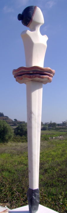 Scultura intitolato "Bailarina III" da Nicolau Campos, Opera d'arte originale, Pietra