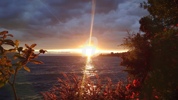 Photography titled "Beautiful Sunset" by Ravi Shankar Das, Original Artwork