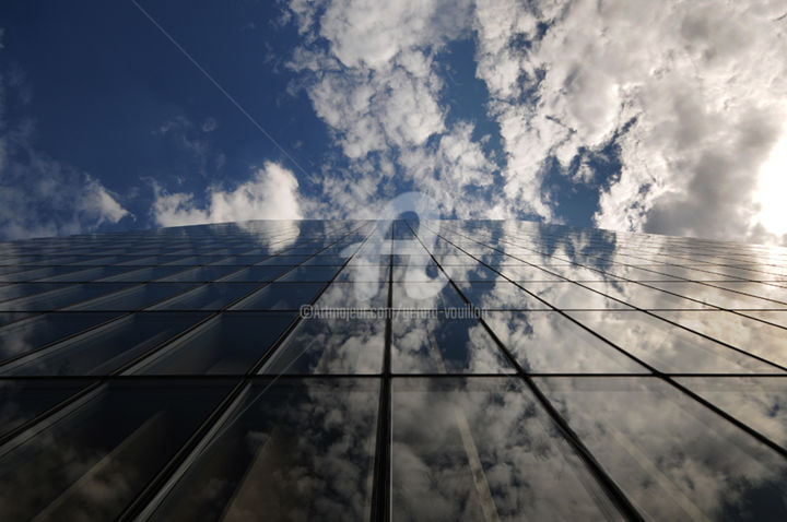 Photographie intitulée "Les voies du ciel" par Gérard Vouillon, Œuvre d'art originale
