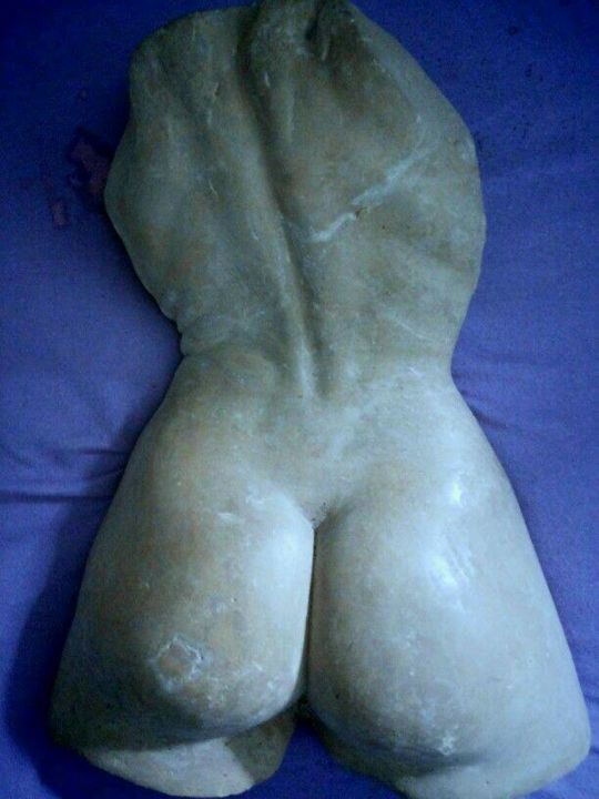 Sculpture titled "DORSO DE BAILARINA" by Eugenio Paxelly, Original Artwork, Stone