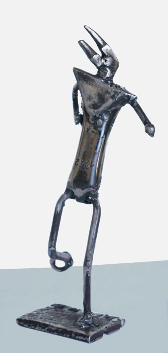 Tétaiou ? 雕塑, 9.8x5.1 in