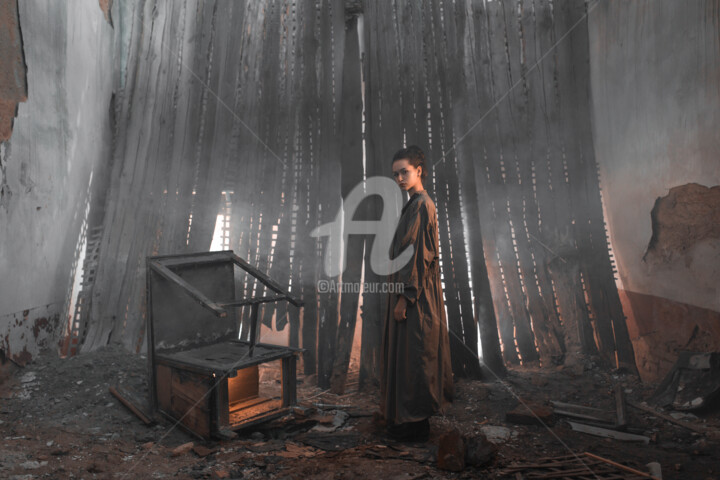 Photography titled "Liza apocalypse" by Vyacheslav Korotkiy, Original Artwork